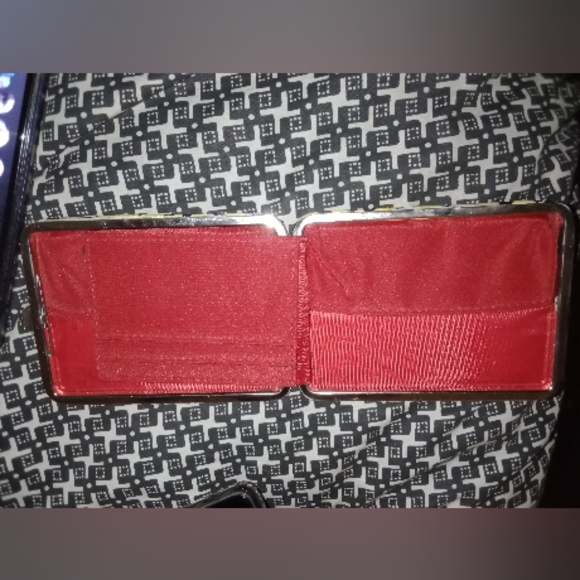 Custom Designed Creations Wallet - Picture 3 of 5